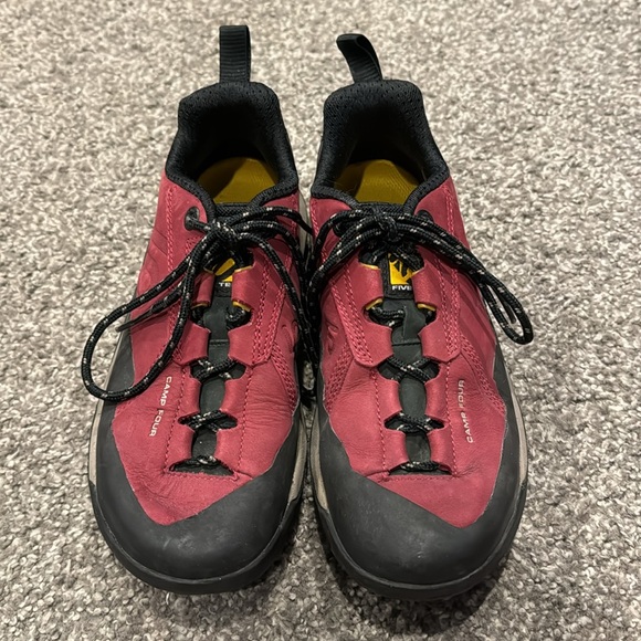 Five Ten. Camp Four Womens 7.5 hiking, canyoneering shoe - Picture 1 of 7
